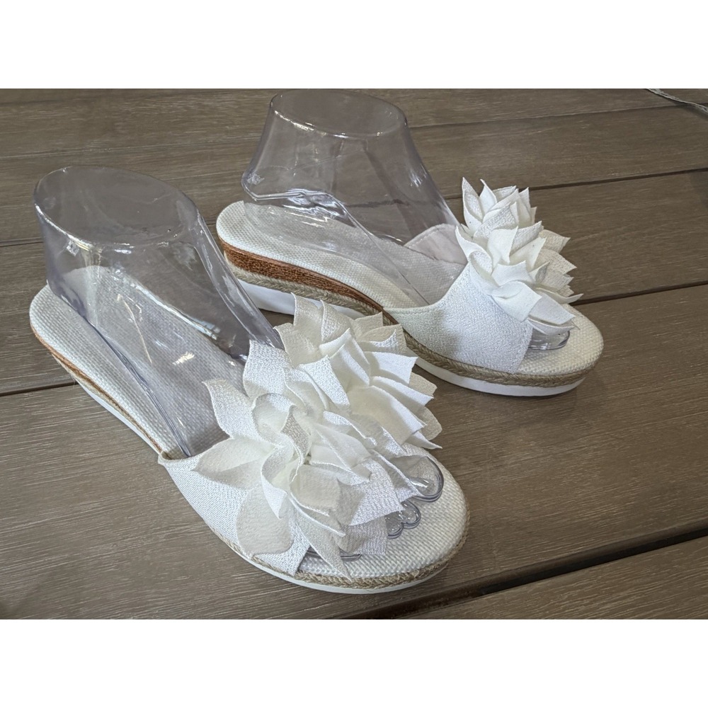 Women's White 9.5 (41) Flower Summer Sandals Casual Beach Boho Platform Vaca